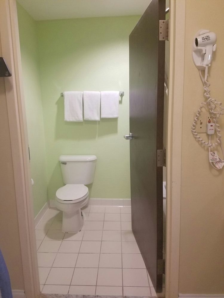 Eagles Nest Inn ستاتسبورو المظهر الخارجي الصورة