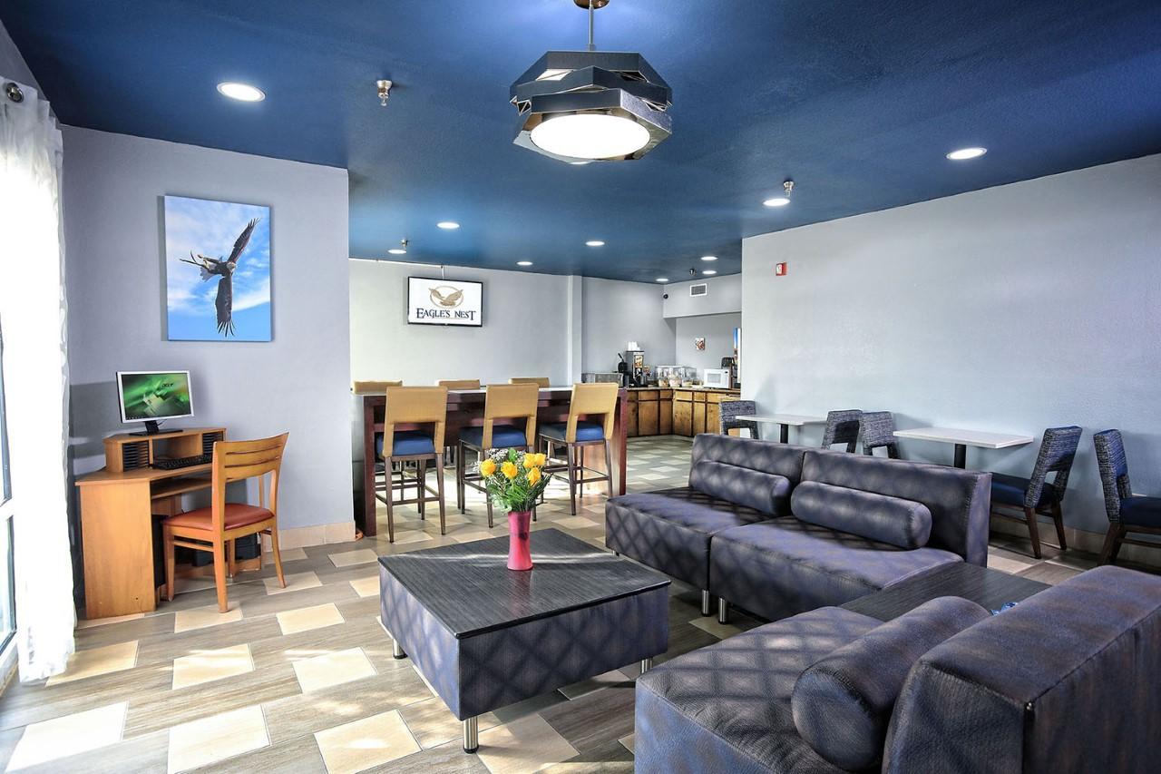 Eagles Nest Inn ستاتسبورو المظهر الخارجي الصورة