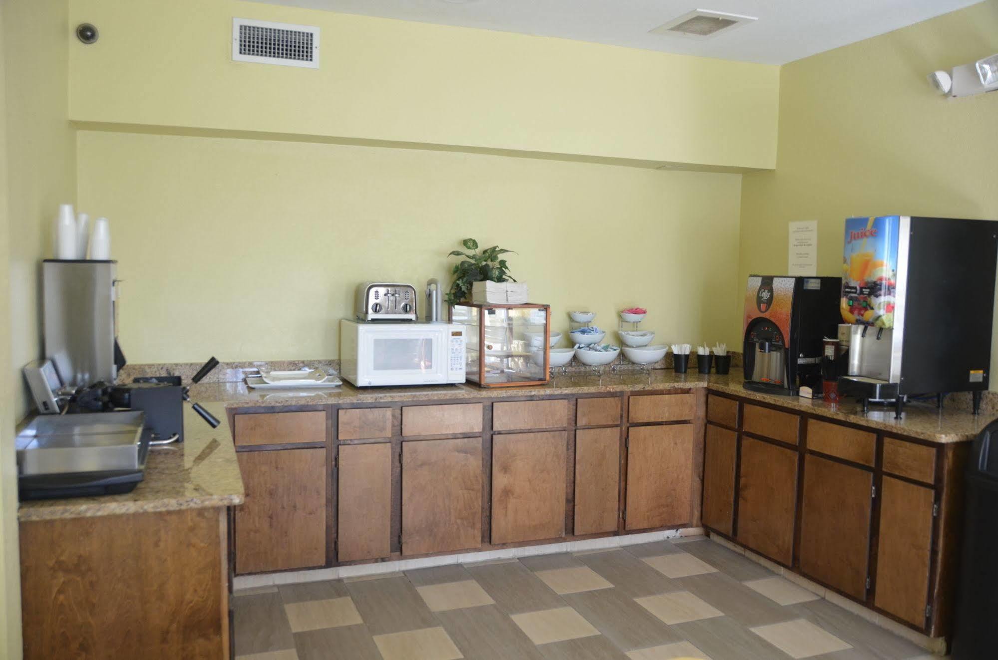 Eagles Nest Inn ستاتسبورو المظهر الخارجي الصورة